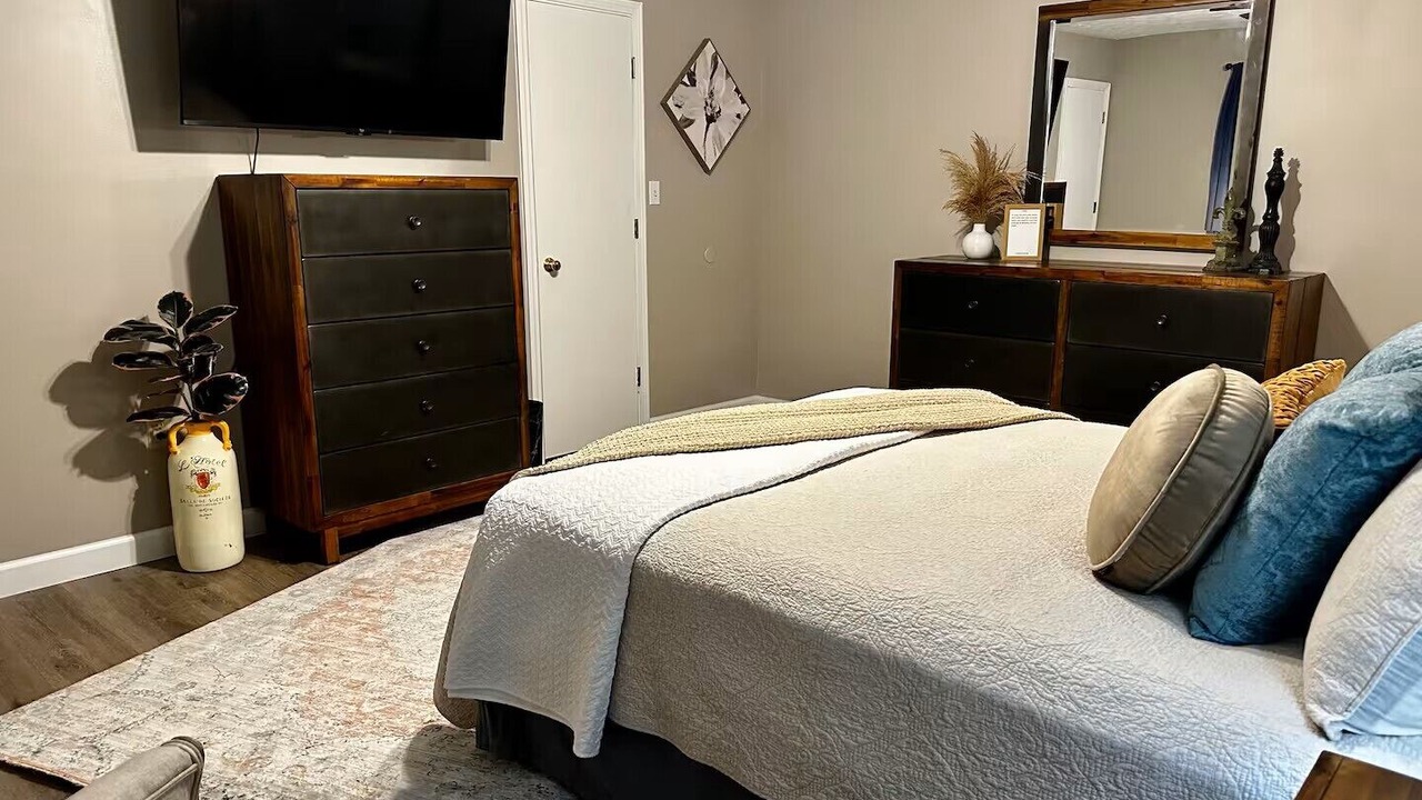 Photo of Bedroom in South Point