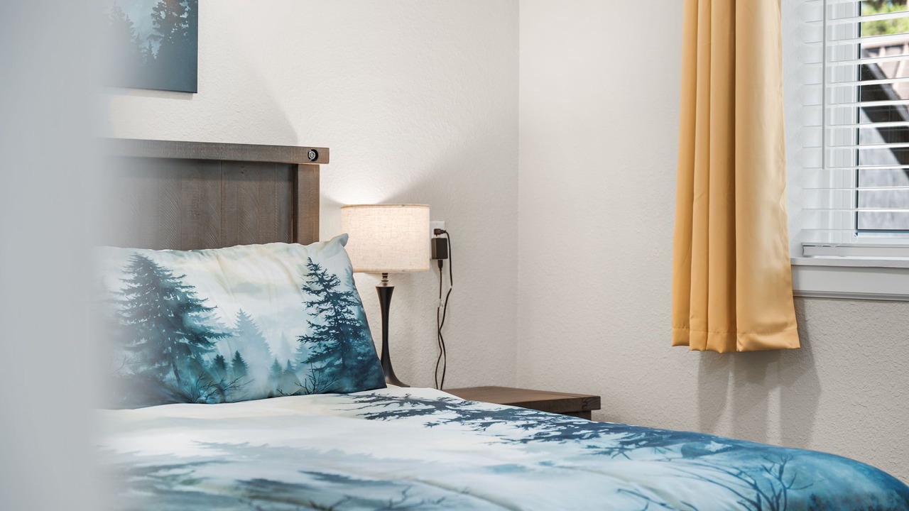 Photo of Bedroom in Richmond Hill Corridor
