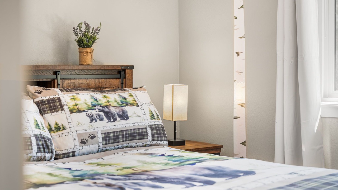 Photo of Bedroom in Richmond Hill Corridor