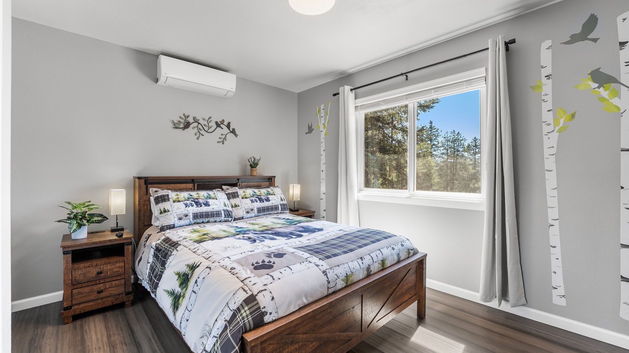 Photo of Bedroom in Richmond Hill Corridor