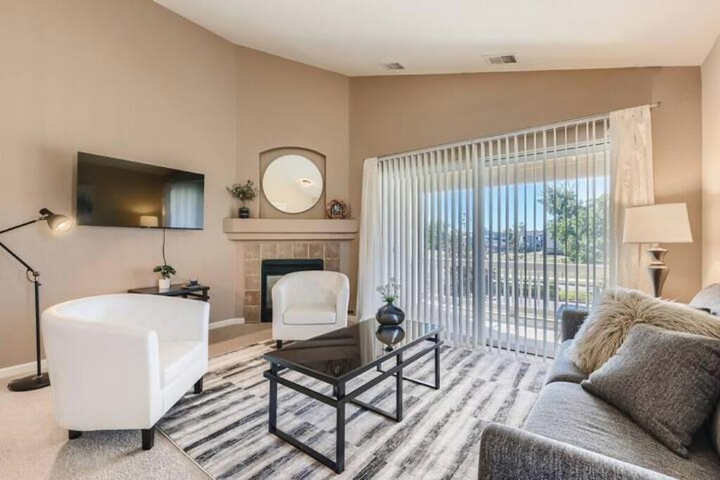 Photo of Livingroom in Broomfield