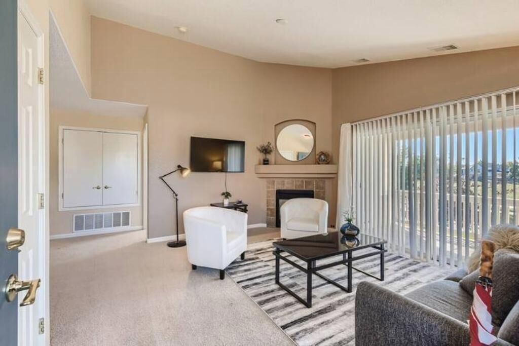 Photo of Livingroom in Broomfield