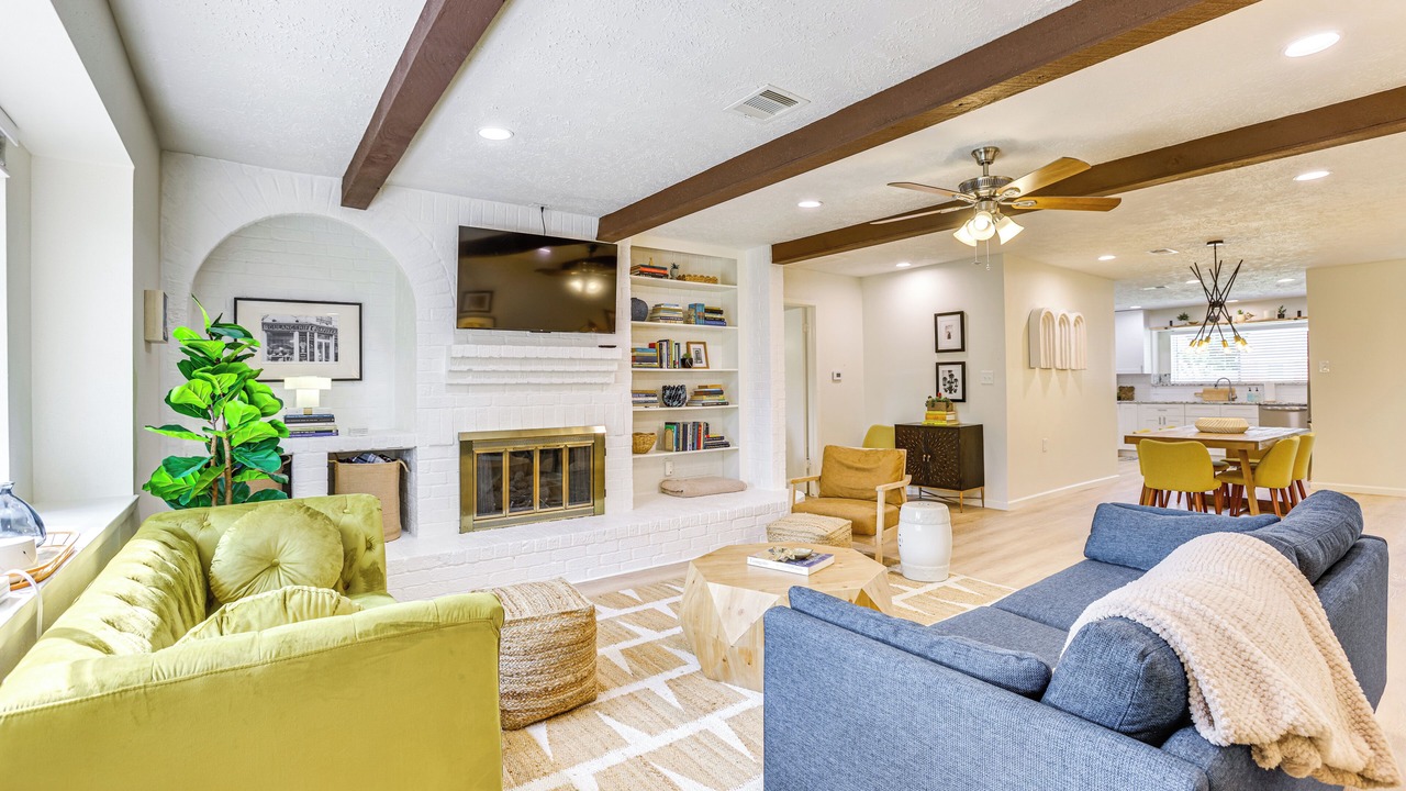 Photo of Livingroom in Atascocita