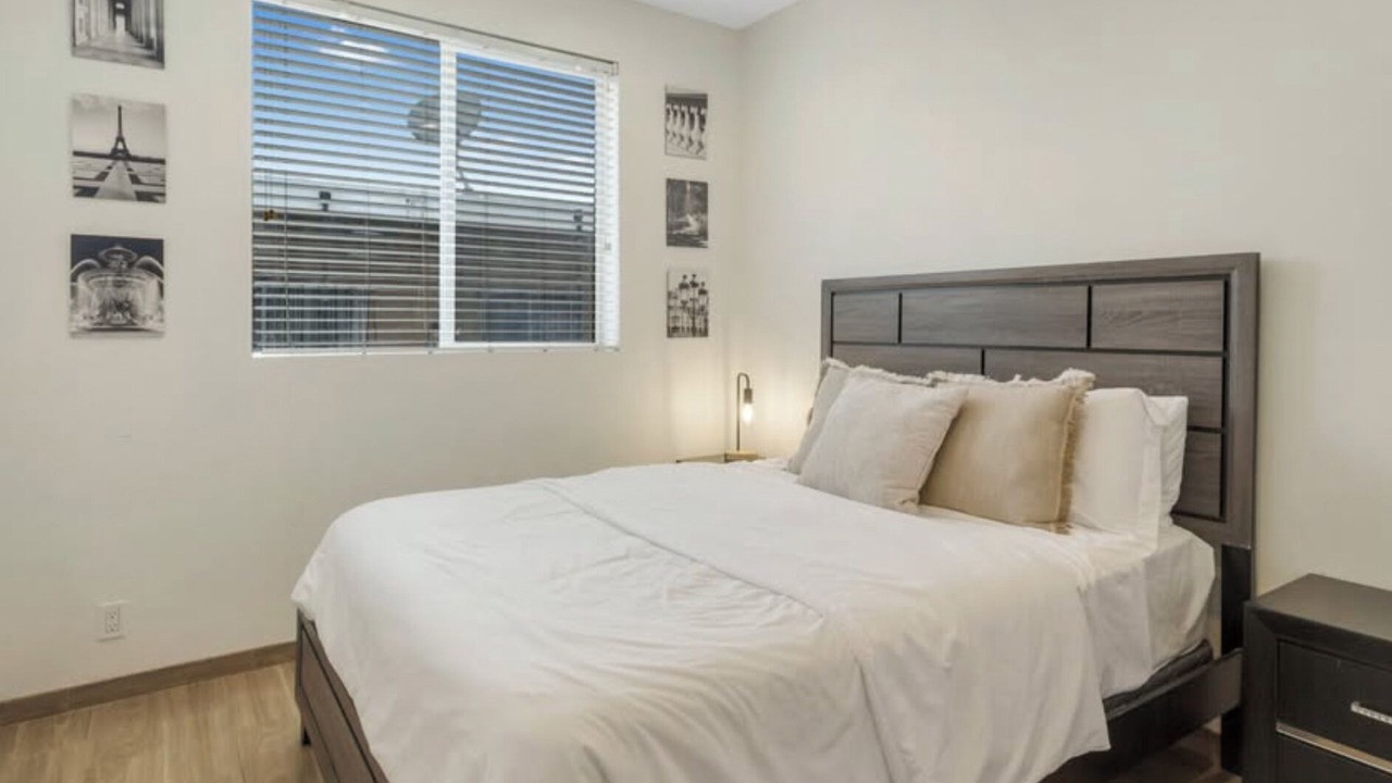 Photo of Bedroom in East Hollywood
