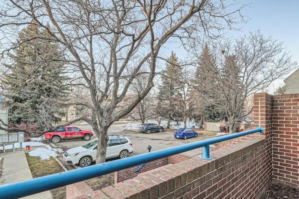 Photo of Outdoor in Glenwood Grove - North Iris