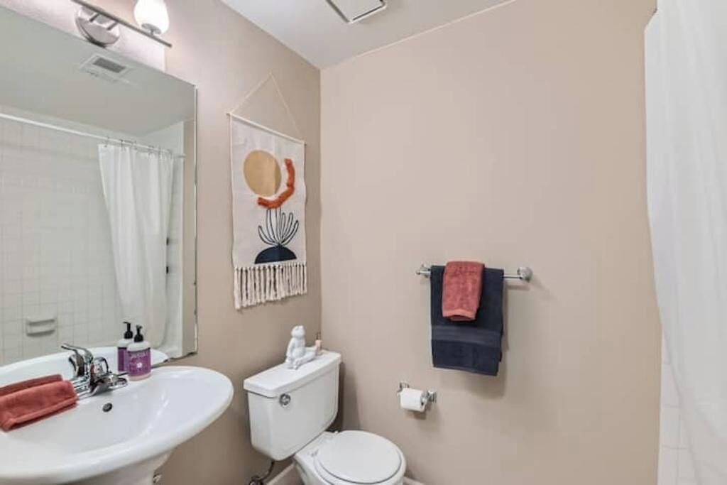 Photo of Bathroom in Glenwood Grove - North Iris