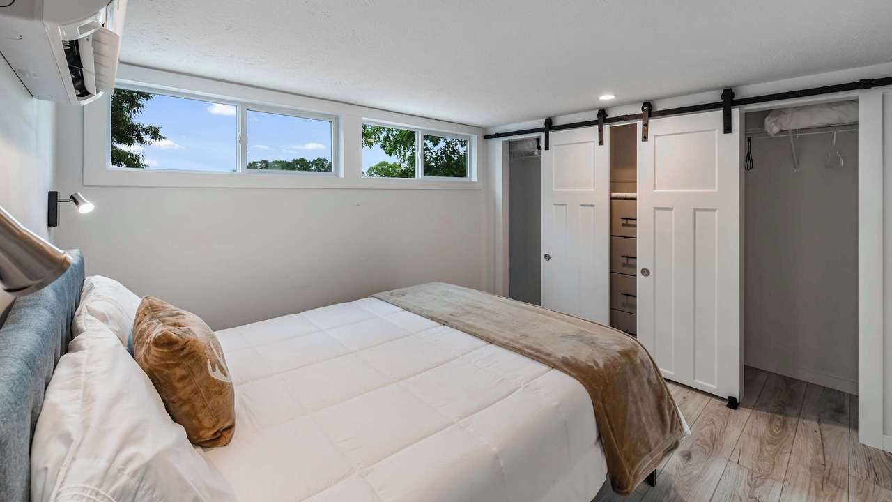 Photo of Bedroom in Spencer