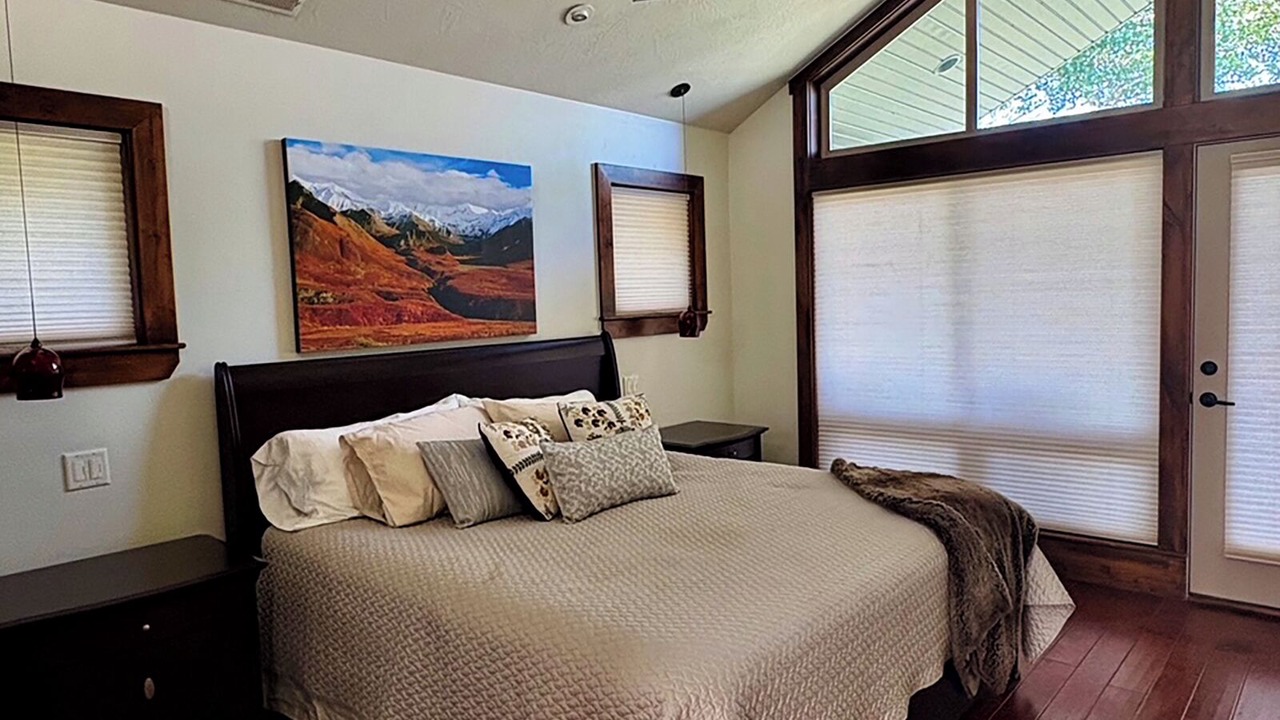 Photo of Bedroom in Timber Lakes