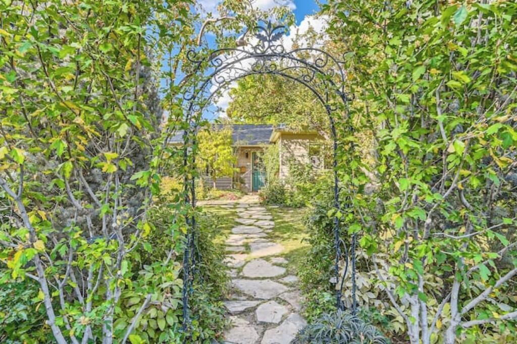 Photo of Outdoor in Newlands