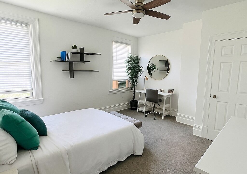 Photo of Bedroom in Shadyside