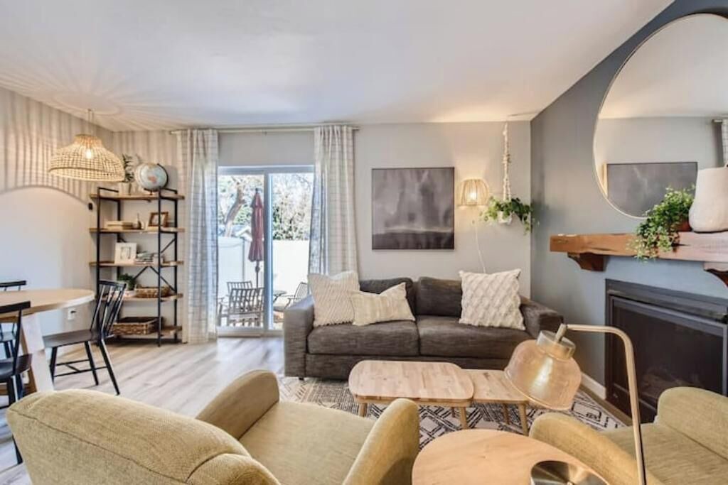 Photo of Livingroom in Louisville