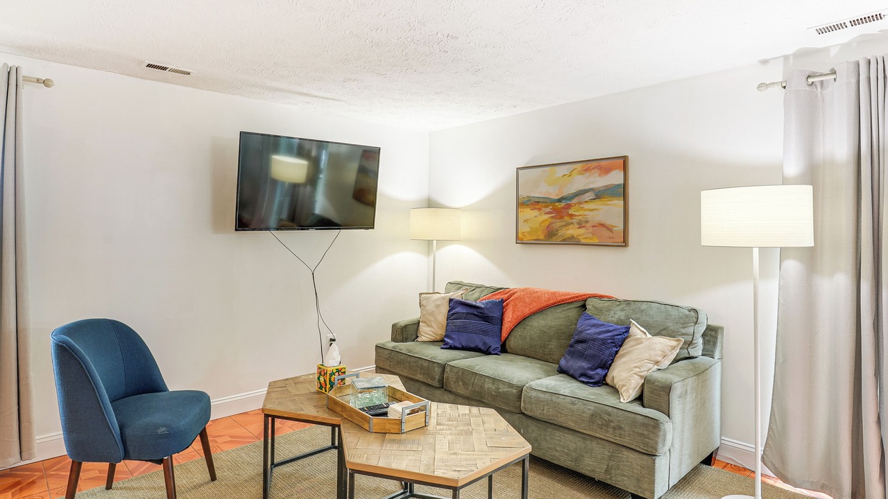 Photo of Livingroom in Bowie