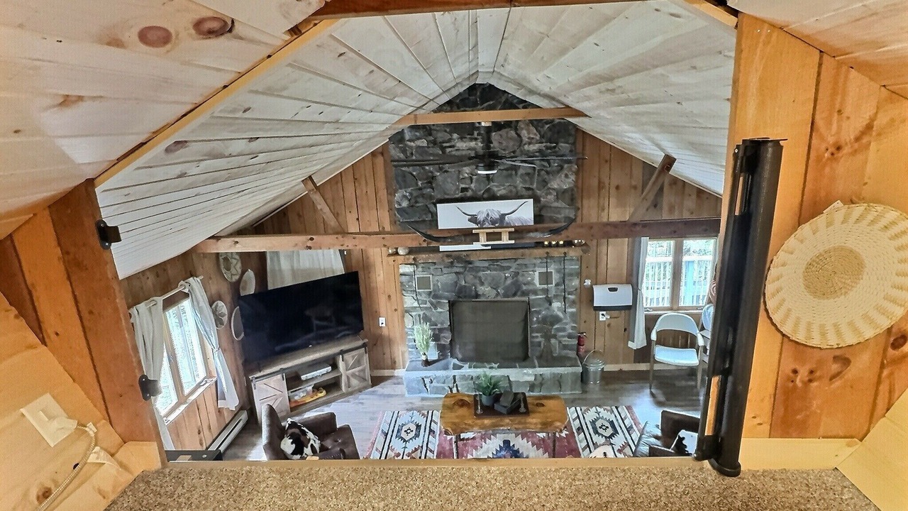 Photo of Livingroom in Corinth