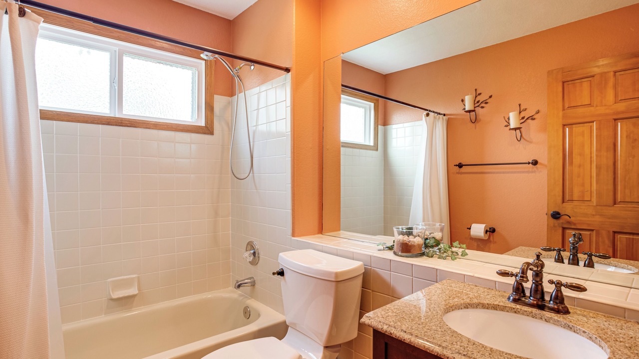Photo of Bathroom in Highlands Ranch