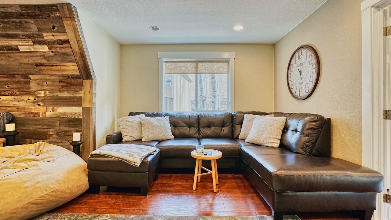 Photo of Livingroom in Black Hawk