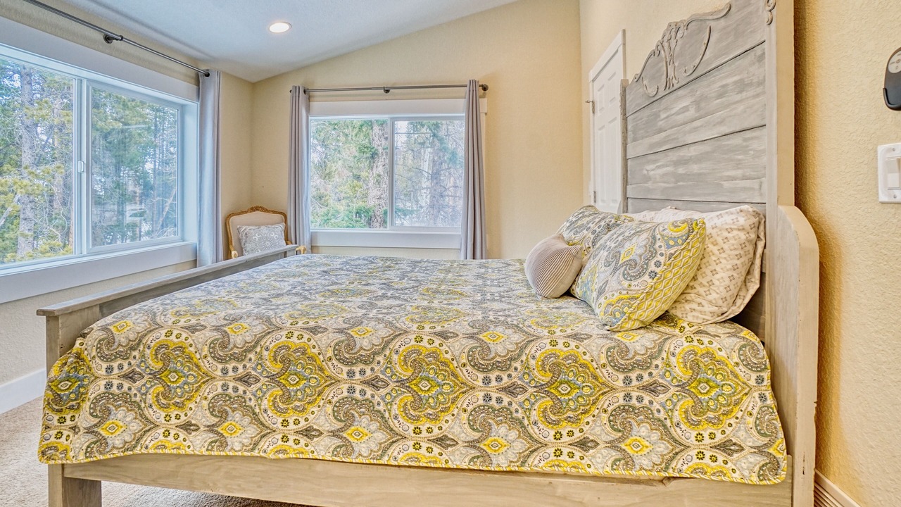 Photo of Bedroom in Black Hawk