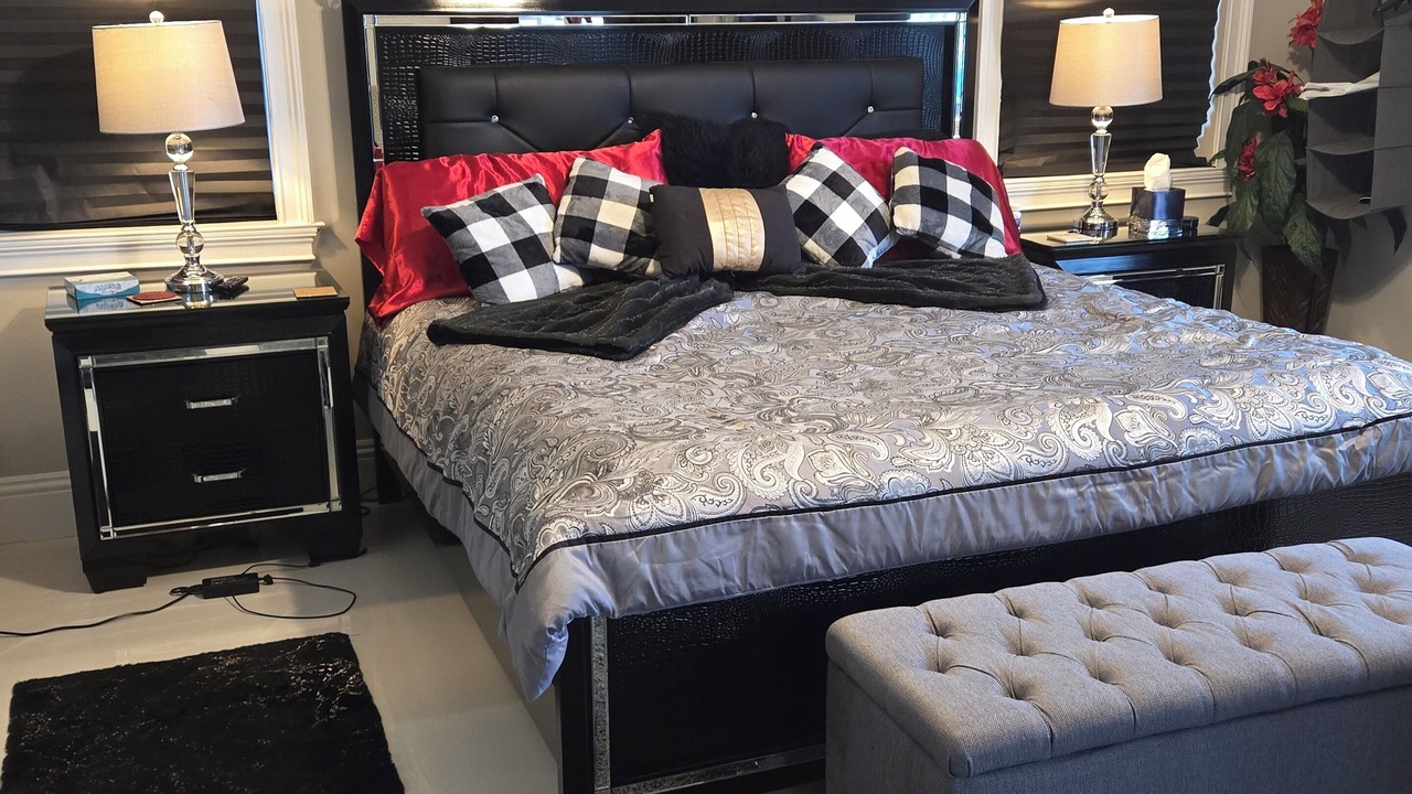 Photo of Bedroom in Central Naples