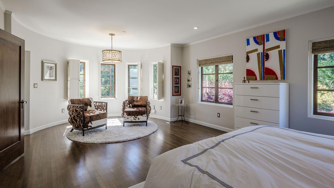 Photo of Bedroom in San Mateo Park