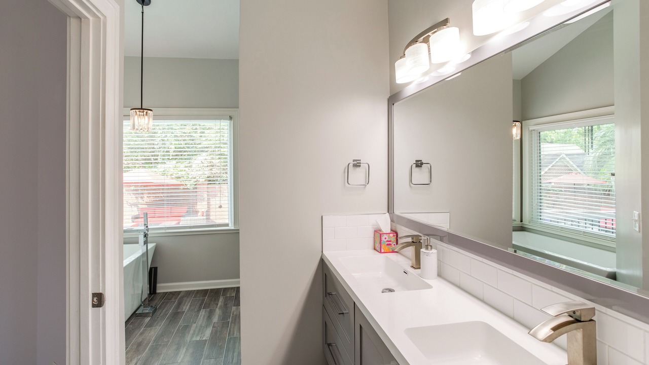 Photo of Bathroom in Harbison