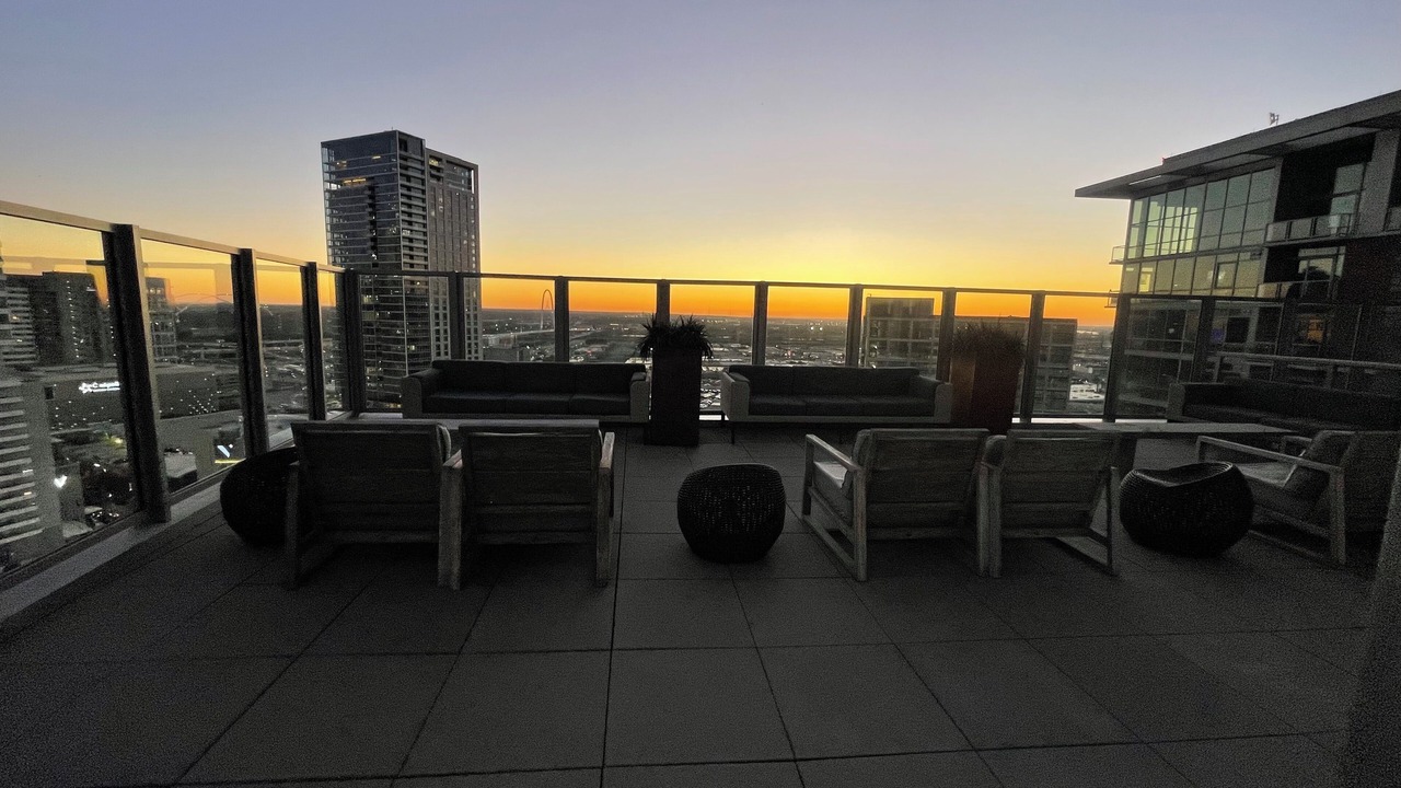 Photo of Outdoor in Uptown