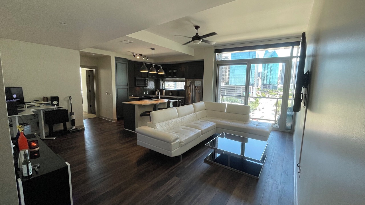 Photo of Livingroom in Uptown