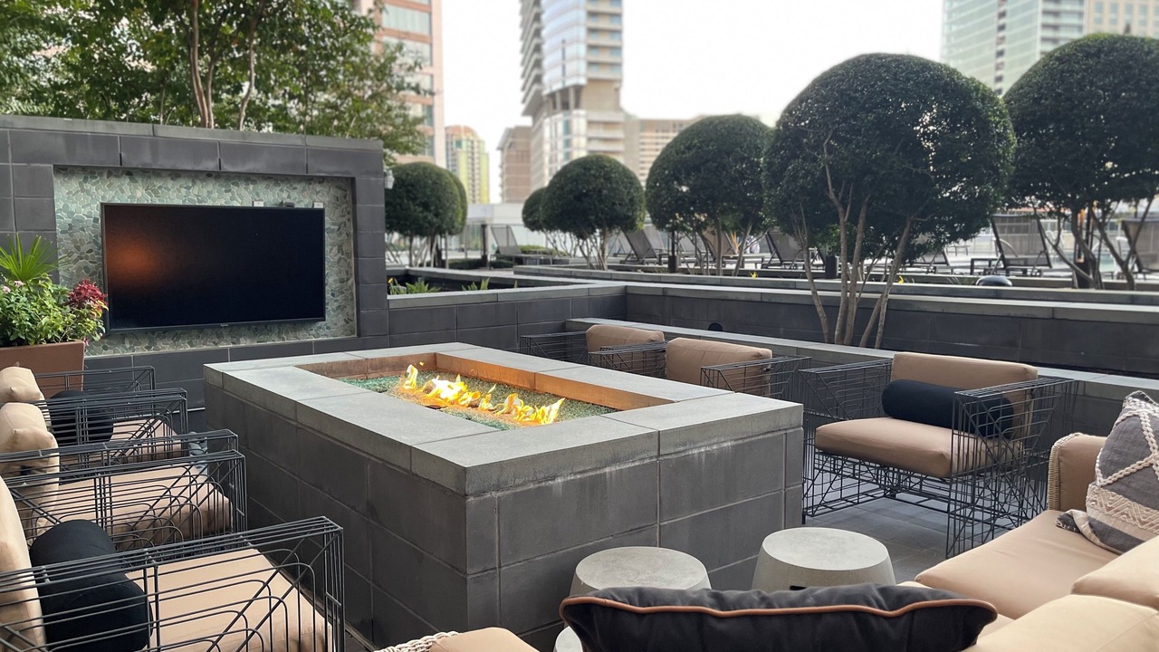 Photo of Outdoor in Uptown