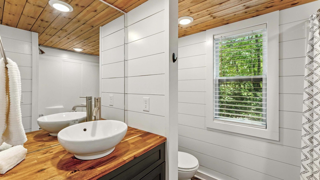 Photo of Bathroom in Menlo