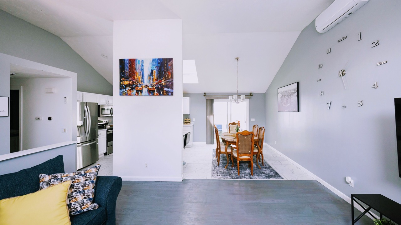 Photo of Livingroom in Webster Square