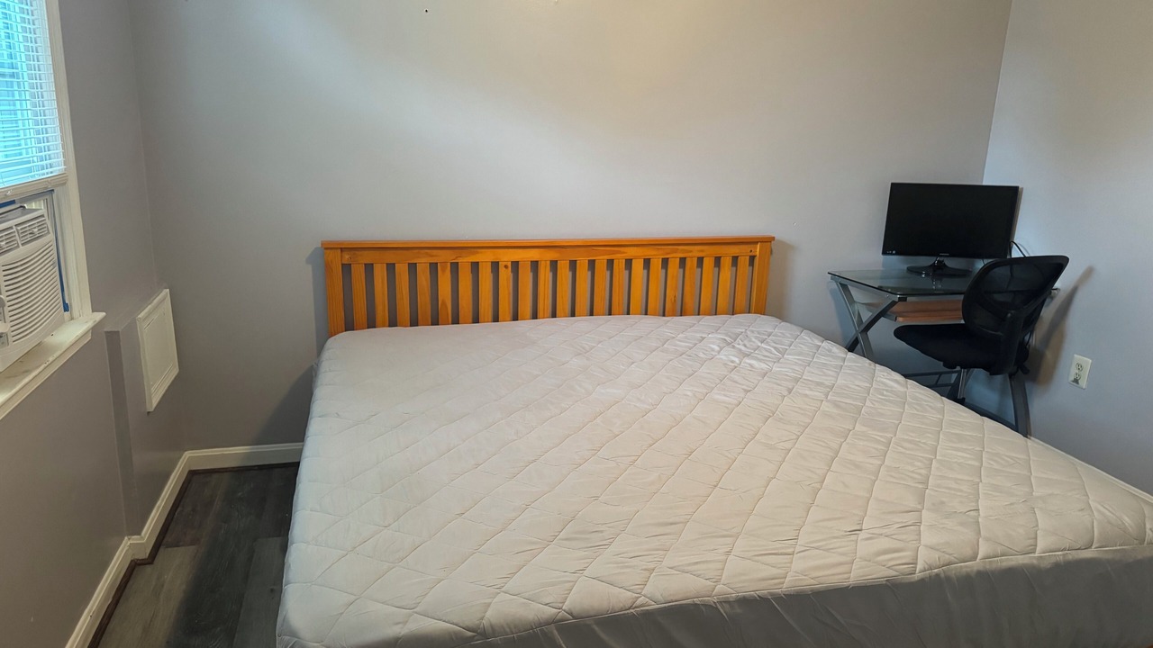 Photo of Bedroom in Clinton