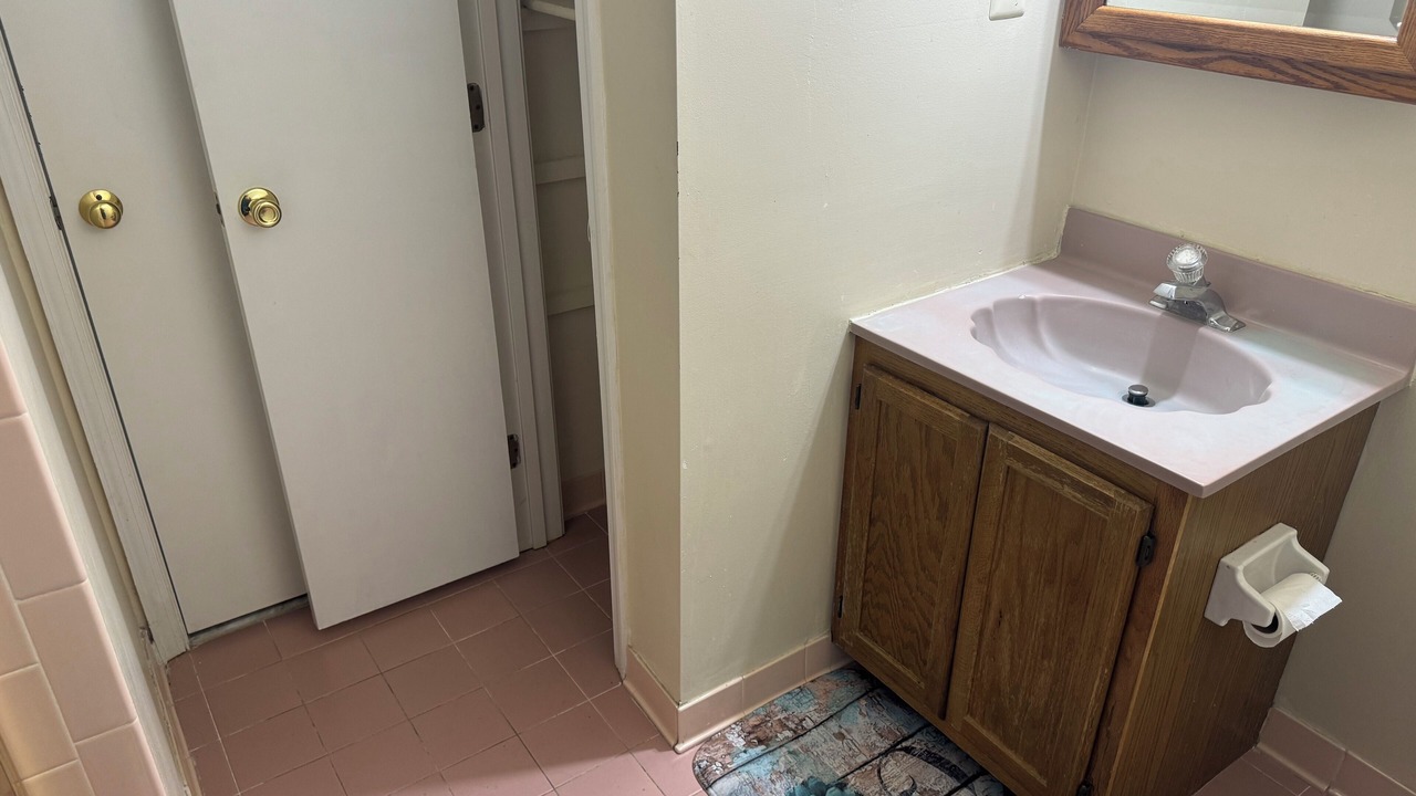 Photo of Bathroom in Clinton