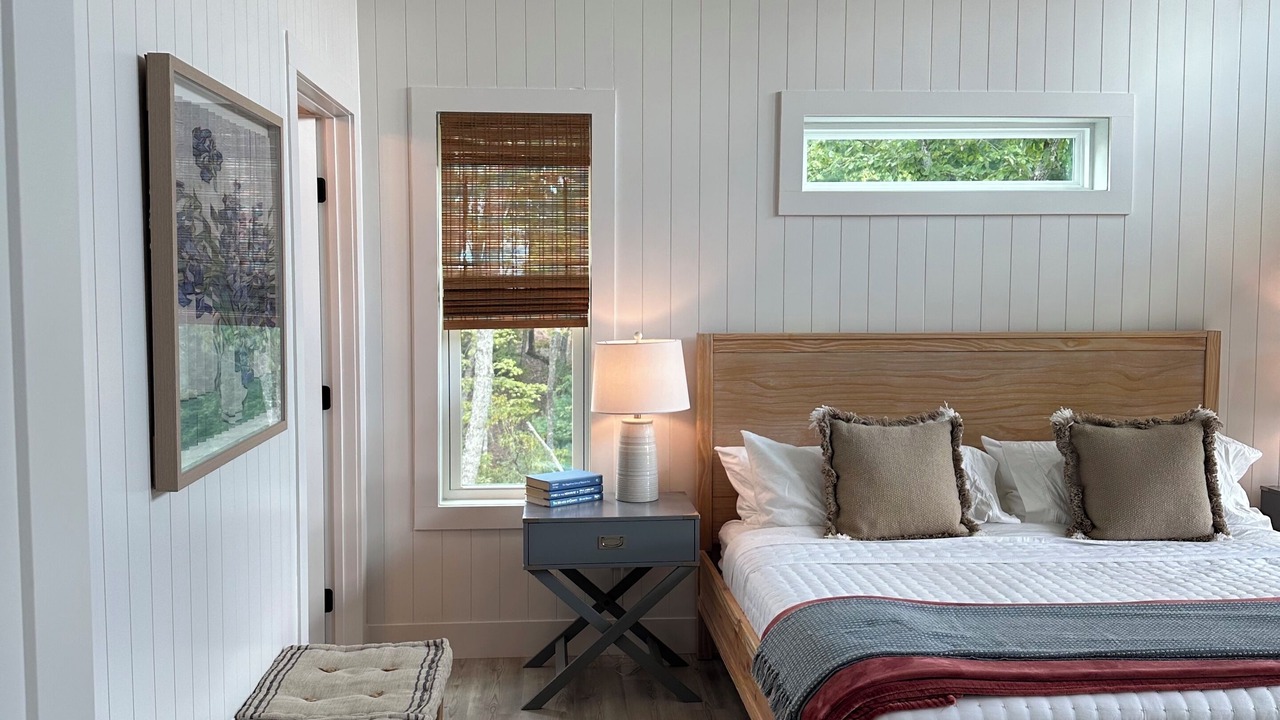 Photo of Bedroom in Hayesville
