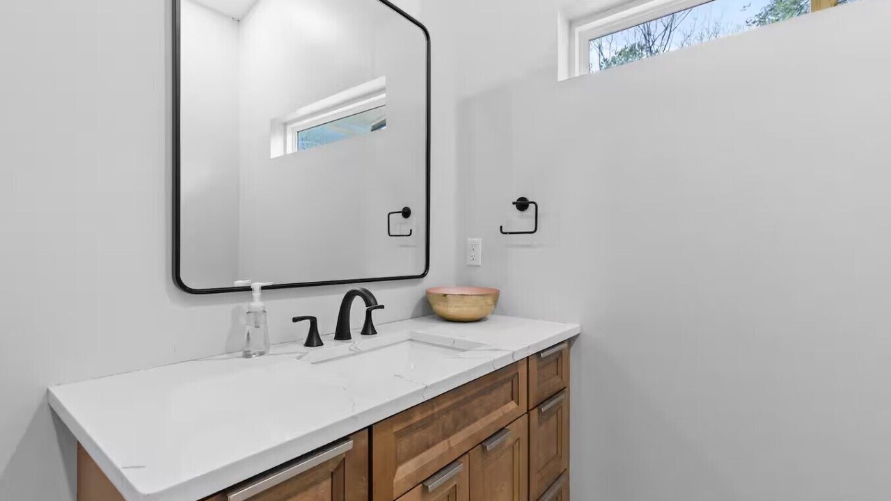 Photo of Bathroom in Hayesville