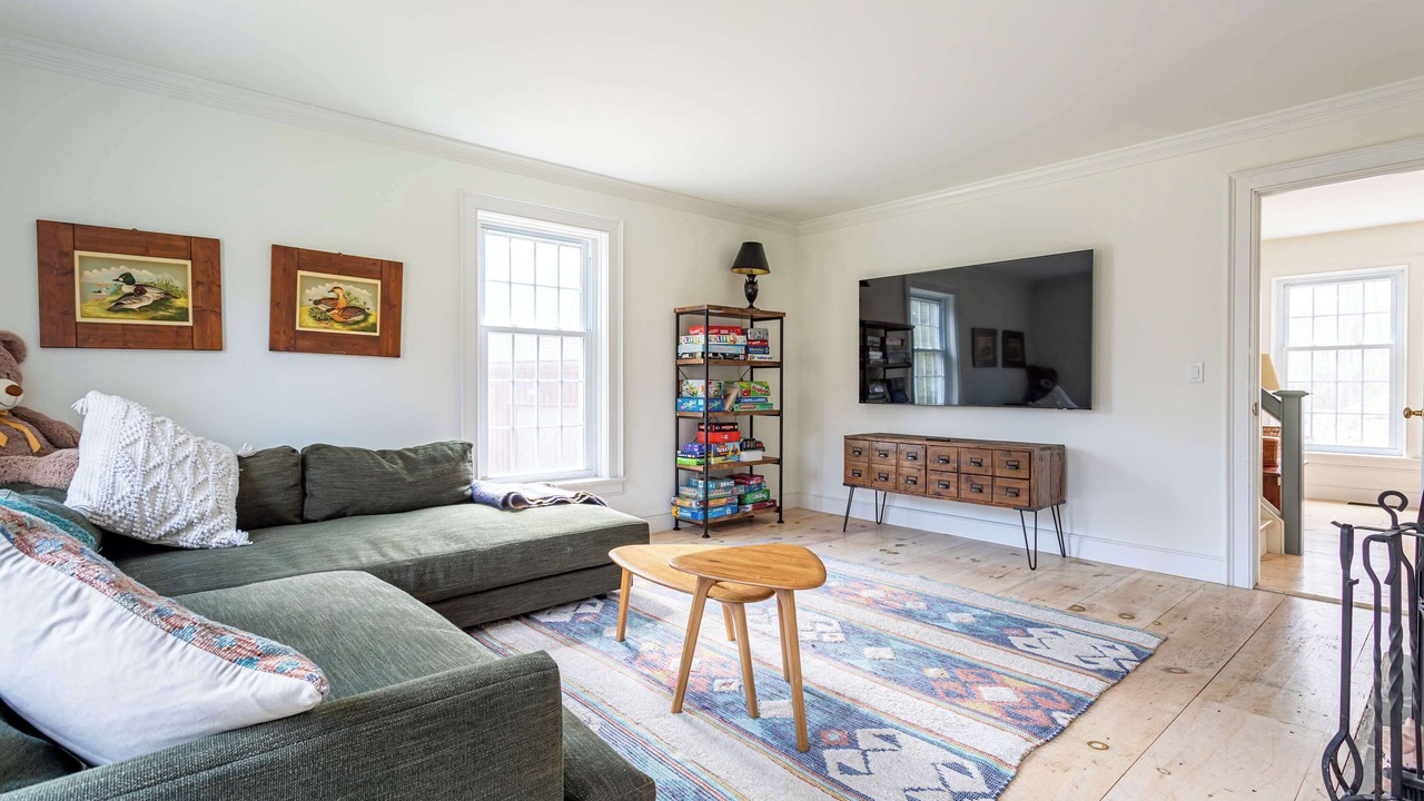 Photo of Livingroom in Rhinebeck