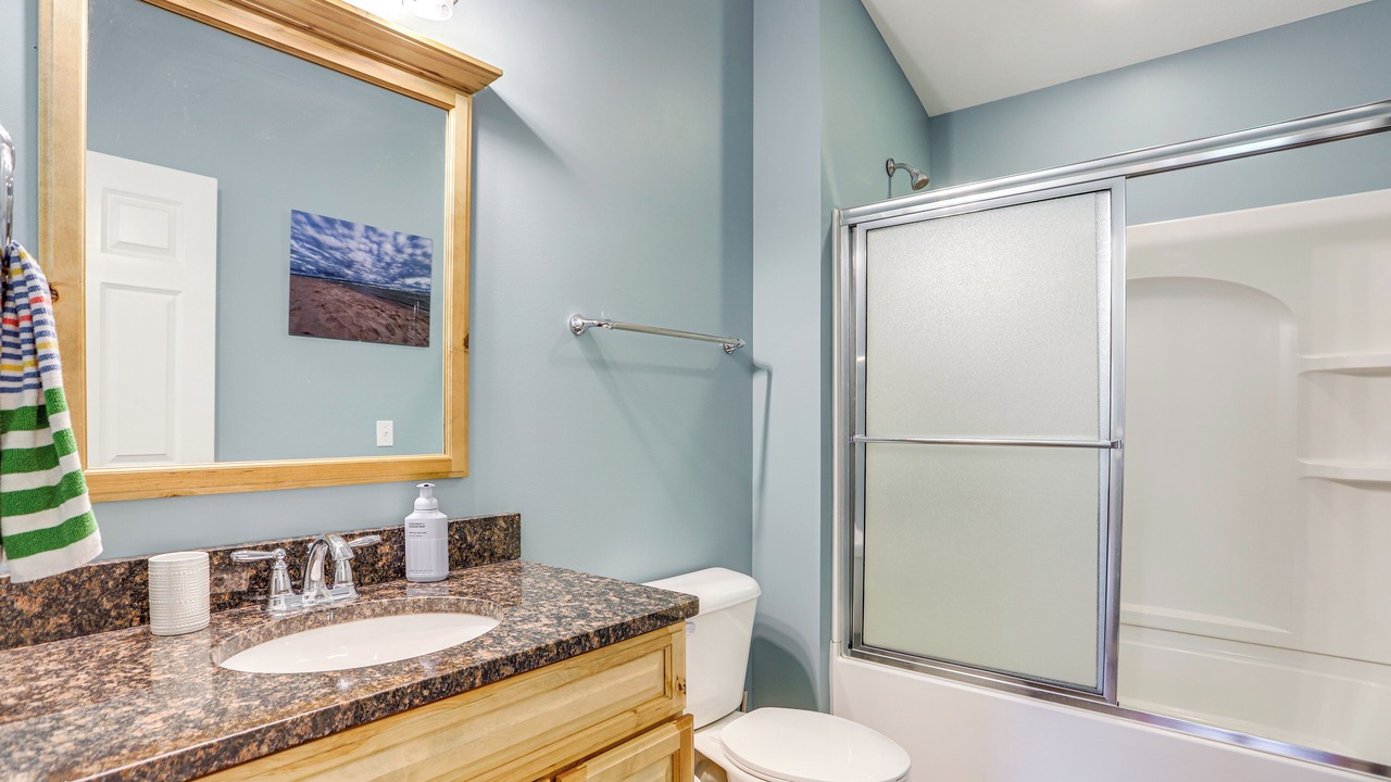 Photo of Bathroom in Kelleys Island