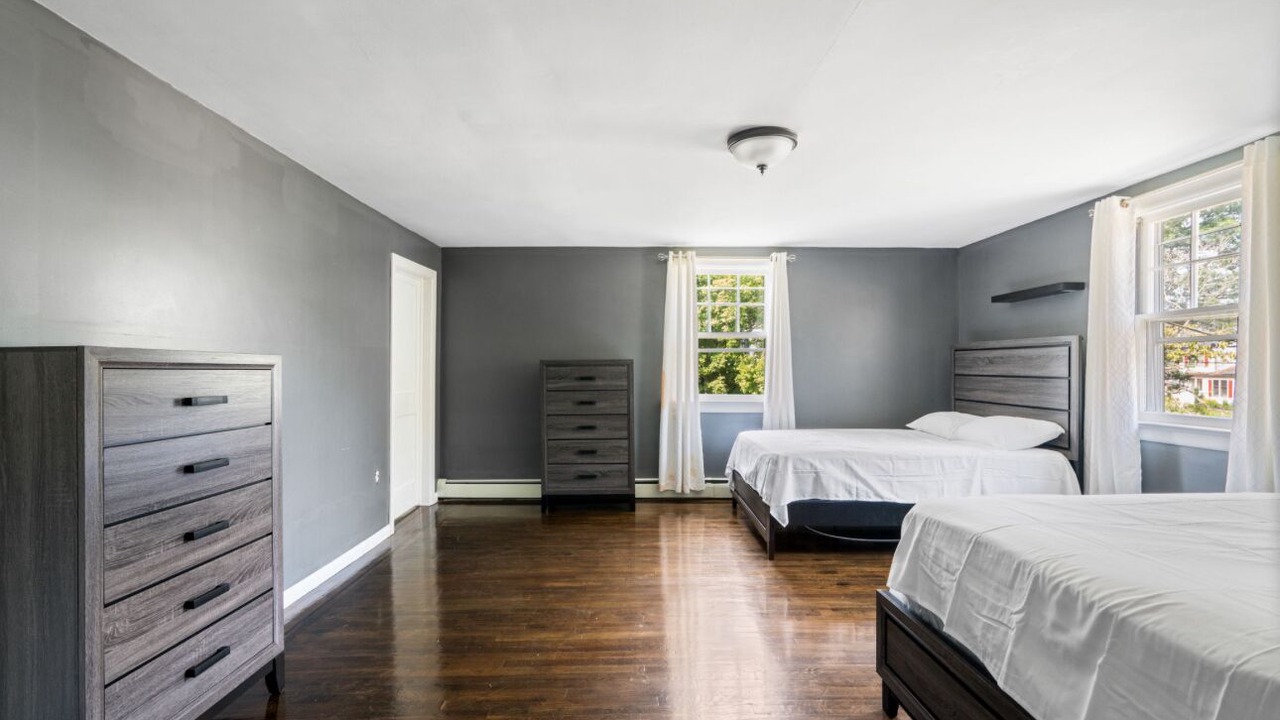 Photo of Bedroom in Grenloch