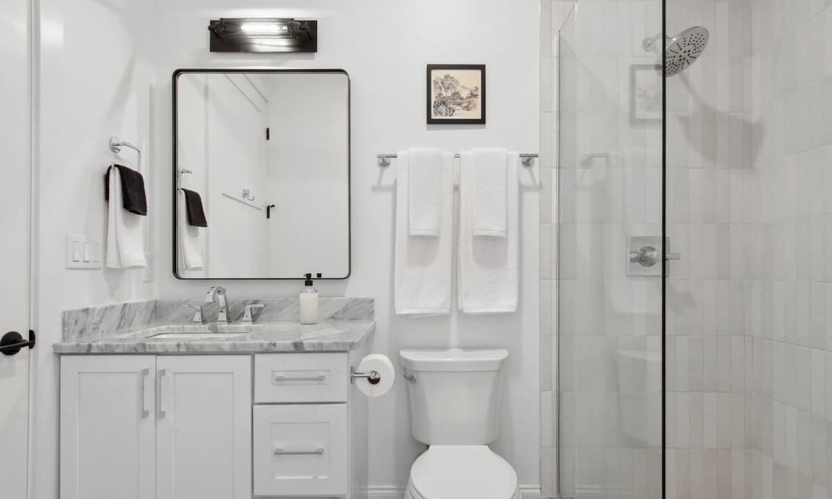 Photo of Bathroom in Central Business District