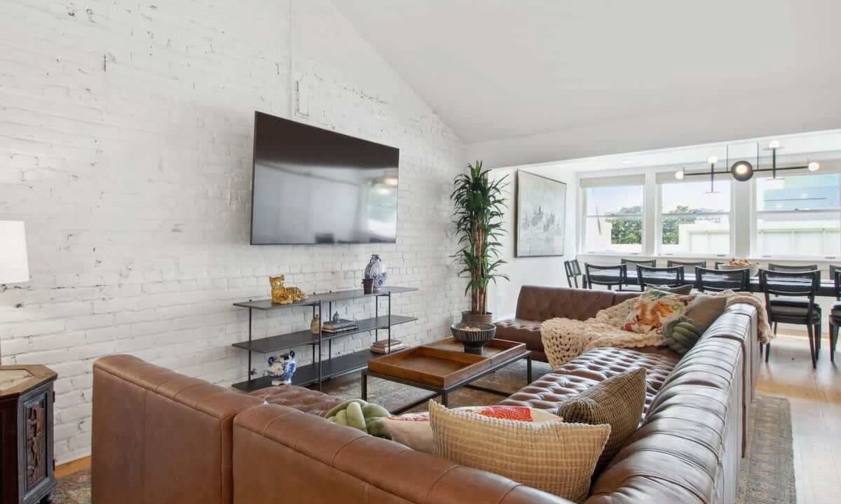 Photo of Livingroom in Central Business District