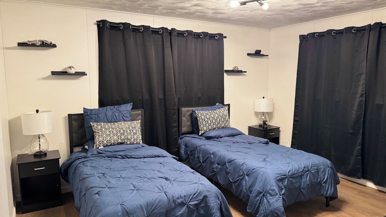 Photo of Bedroom in Center