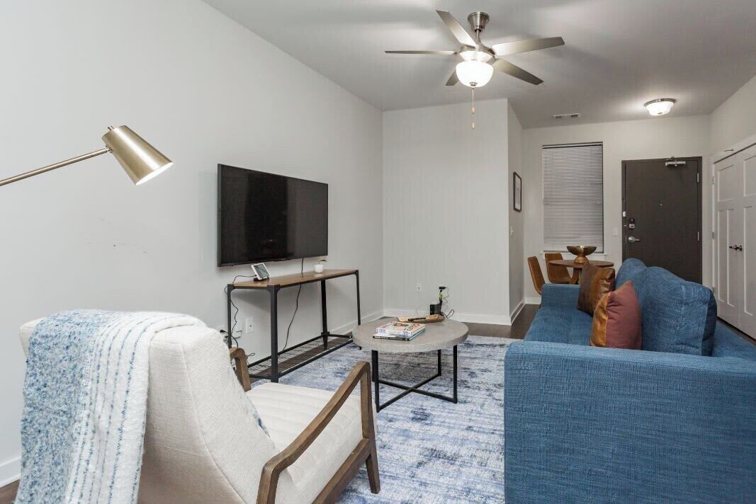 Photo of Livingroom in Hillsboro Village