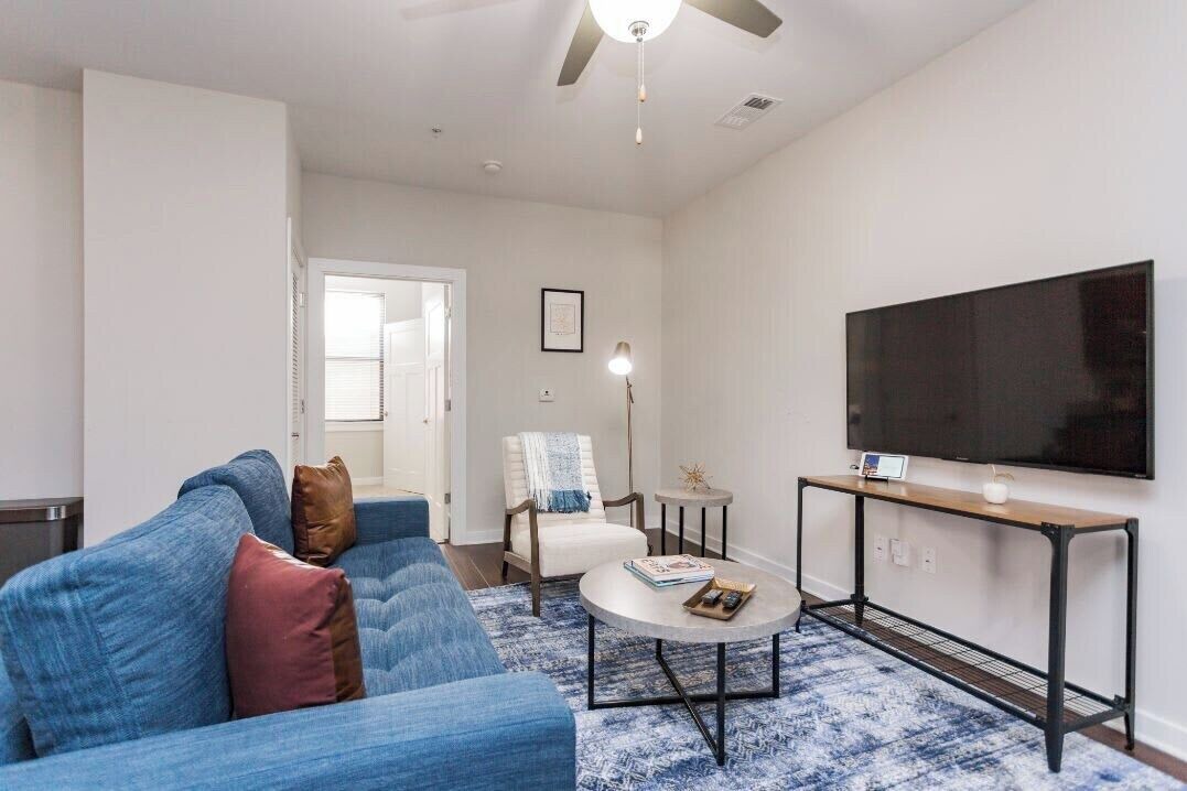 Photo of Livingroom in Hillsboro Village