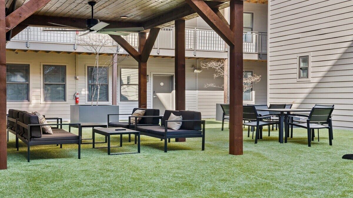 Photo of Outdoor in Hillsboro Village