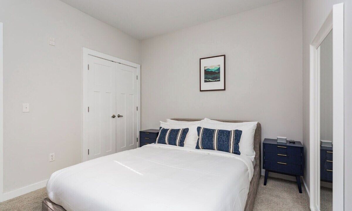 Photo of Bedroom in Hillsboro Village