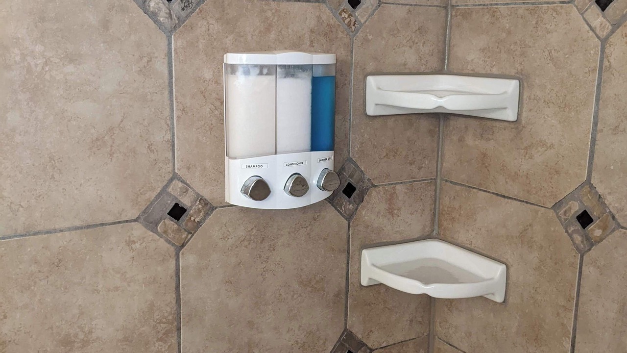 Photo of Bathroom in Green Hill