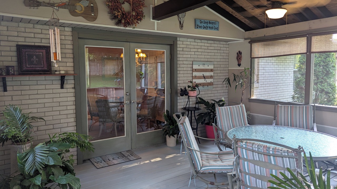 Photo of Outdoor in Green Hill