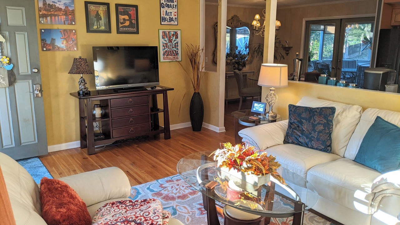 Photo of Livingroom in Green Hill