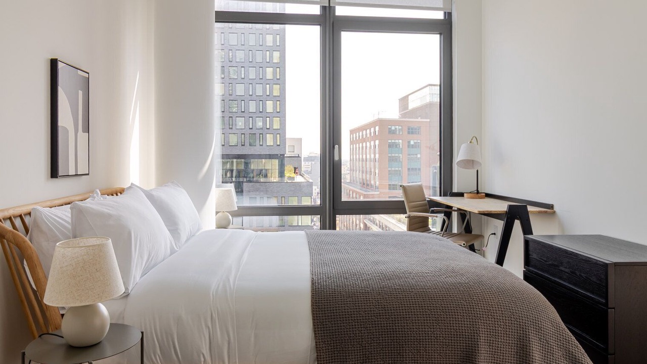 Photo of Bedroom in Hunters Point