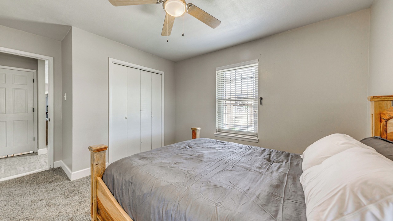 Photo of Bedroom in Roswell