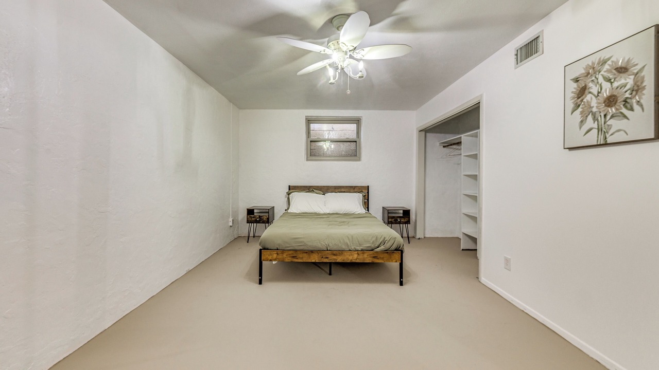 Photo of Bedroom in Roswell