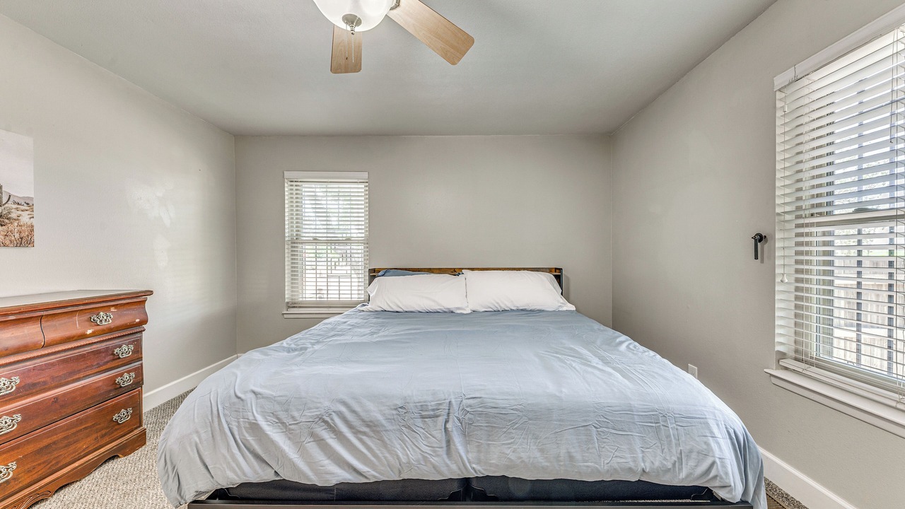Photo of Bedroom in Roswell