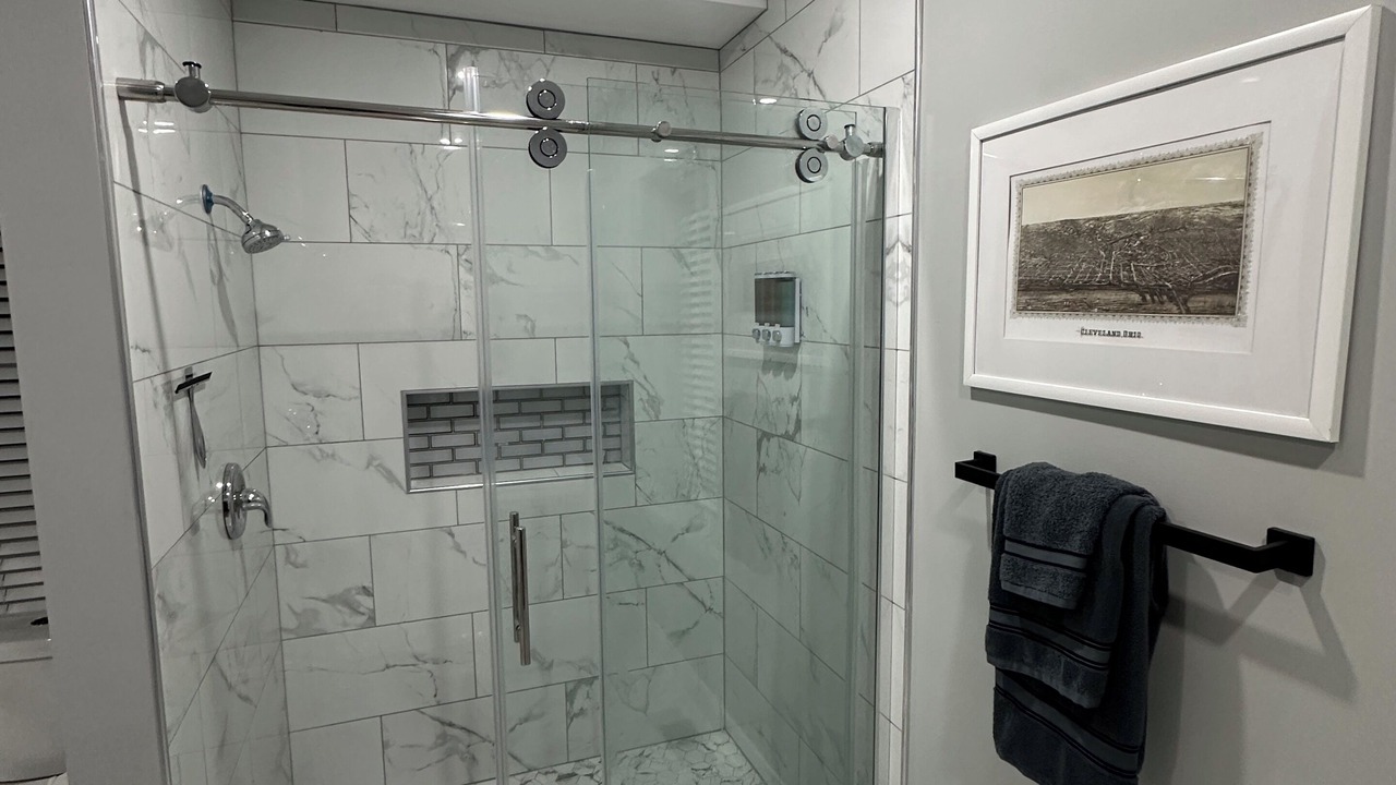 Photo of Bathroom in Detroit - Shoreway
